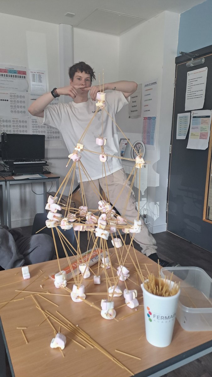 As part of this week’s Preparation for Adulthood lesson, our students took on the spaghetti &amp; marshmallow tower challenge🗼This puts their interpersonal skills to the test by using non-verbal communication 🤫