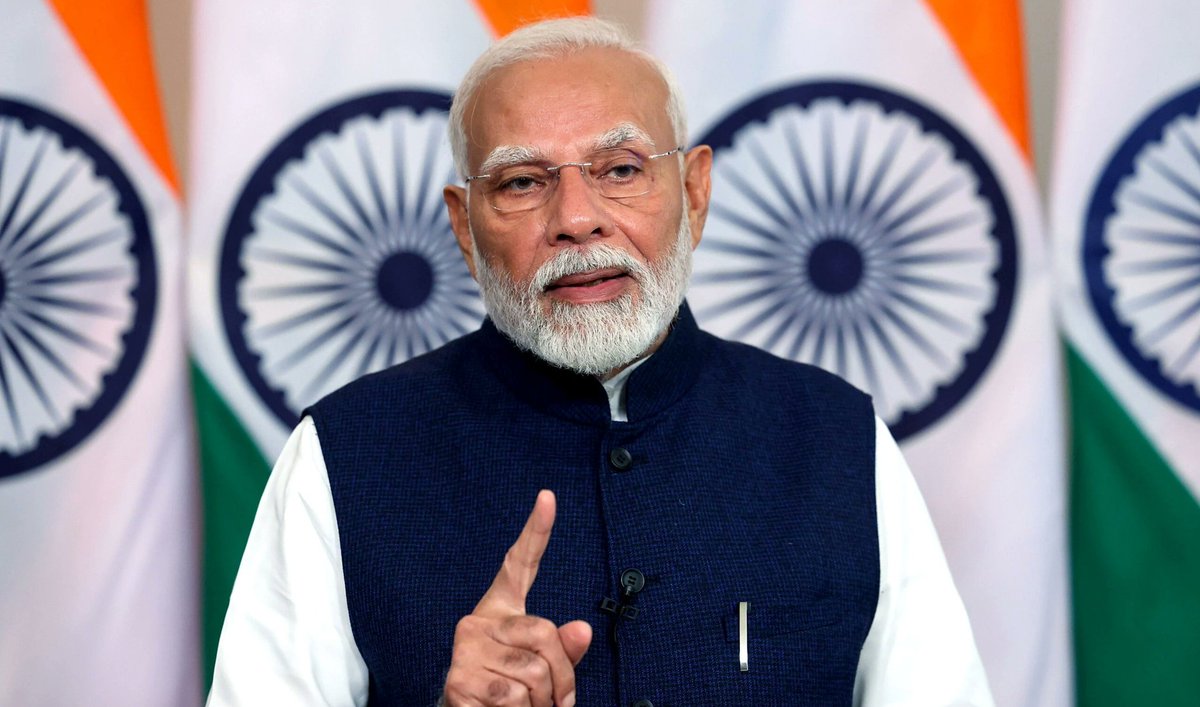 GlobeEyeNews's tweet photo. BREAKING: 

India calls on all its citizens to leave Pakistan immediately. https://t.co/GbGiLiaUXk