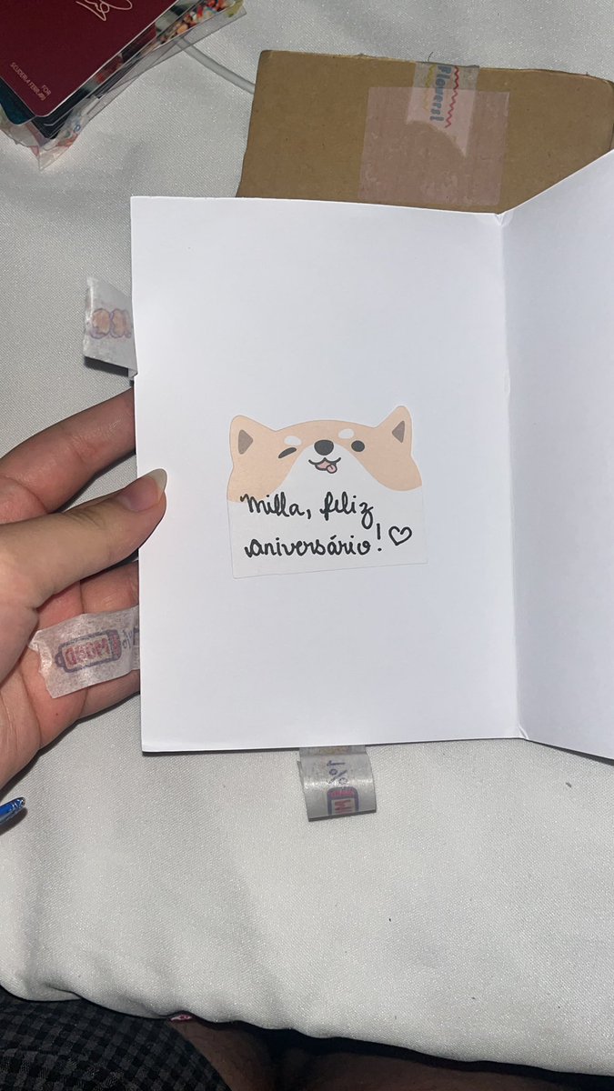 "ah mas vc não vai ter card do LH na ferrari" serve photocard?! 😊 GANHEI 10 PHOTOCARDS DO LEWIS (+2 chewis de brinde) da júlia de aniversário feitos pela <a href="/jojirussll/">bubu ☆</a> E SÃO EXTREMAMENTE PERFEITOS, EU TO APAIXONADA!!! obrigada juju pelo presente e obrigada bubu pelo ótimo trabalho