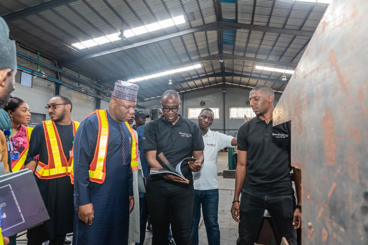 Proforcedefence's tweet image. Minister of Steel Development, Prince Shaibu Abubakar Audu, visits Proforce Limited to explore a collaboration with Ajaokuta Steel Company on producing military hardware thus projecting the MILITARY INDUSTRIAL COMPLEX on the renewed hope agenda #defense #Nigeria #MadeinNigeria
