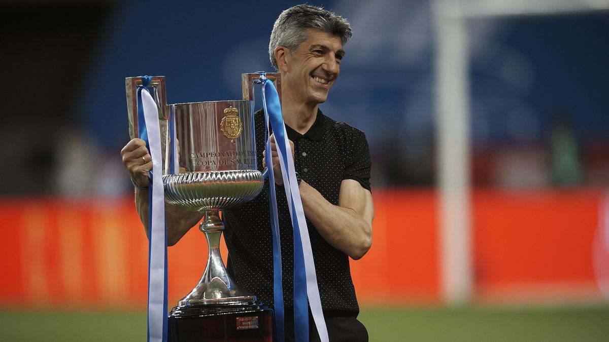 Cuesta imaginar el banquillo sin Imanol, nuestro patrón durante 6 años.

Saber irse también es querer y Imanol ama a su Real más que nada.

5 partidos para morir por el.