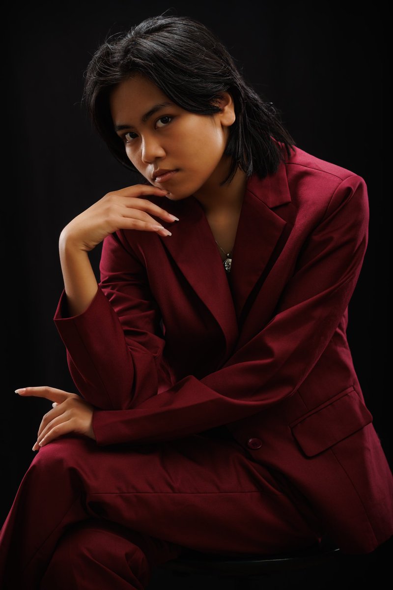 ZyraBisqueraVO's tweet photo. Posting my fav photos of me from a photoshoot that Iβve just received :D πΊ
#voiceactor #voiceacting #professionalheadshot #actorheadshot #photography https://t.co/pjvE8D5NGl