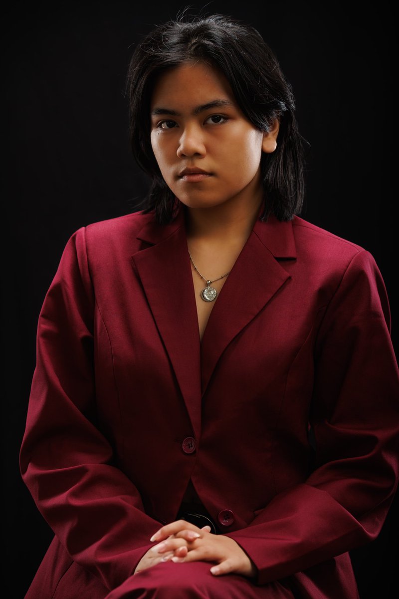 ZyraBisqueraVO's tweet photo. Posting my fav photos of me from a photoshoot that Iβve just received :D πΊ
#voiceactor #voiceacting #professionalheadshot #actorheadshot #photography https://t.co/pjvE8D5NGl