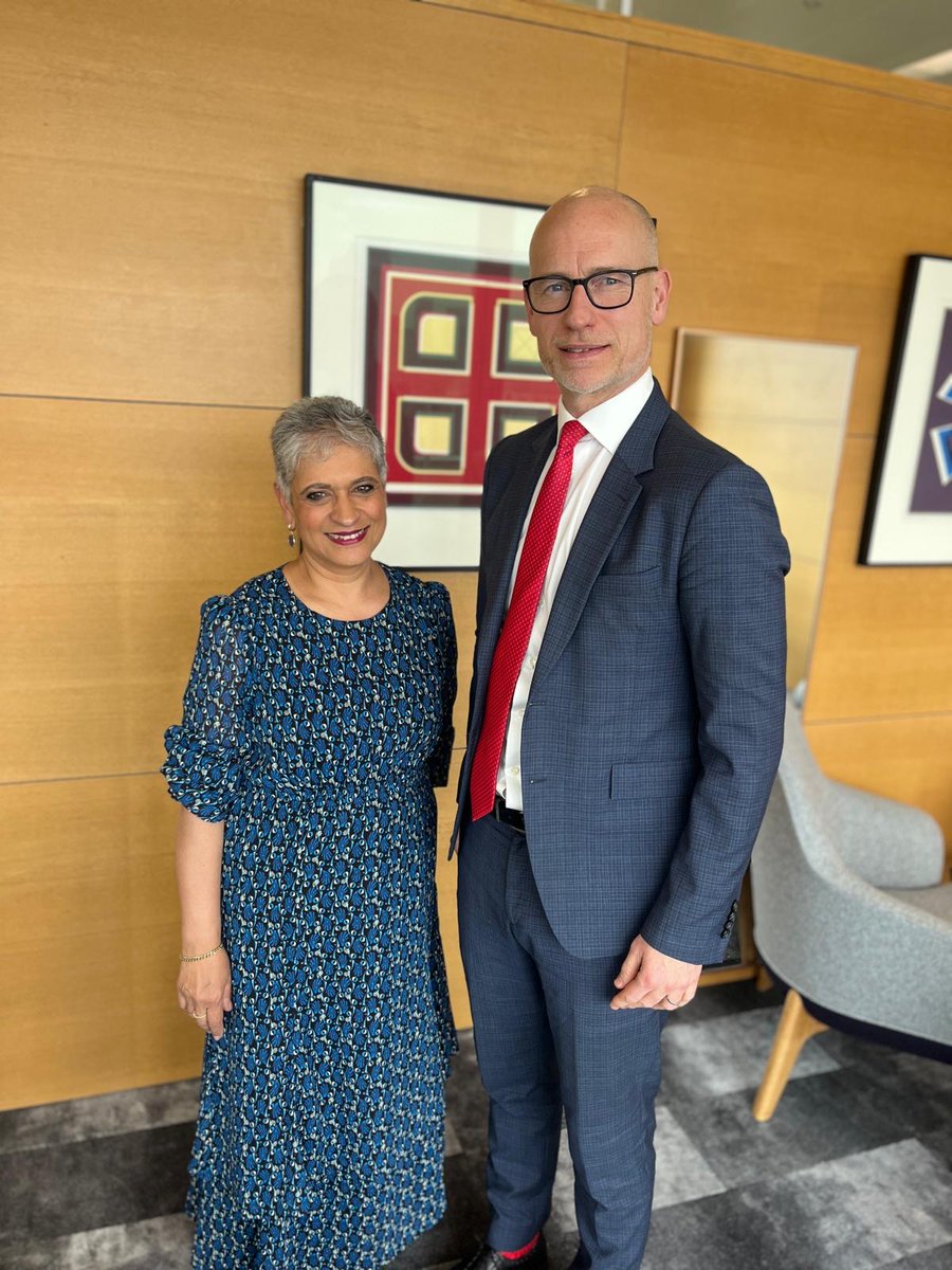 Royal College of General Practitioners (@rcgp) on Twitter photo Yesterday our Chair <a href="/KamilaRCGP/">Kamila Hawthorne</a> met with primary care Minister <a href="/SKinnock/">Stephen Kinnock</a> to discuss the upcoming 10 Year Health Plan, and the need to ensure practices have the resources to employ enough GPs to meet patient needs. Yesterday our Chair <a href="/KamilaRCGP/">Kamila Hawthorne</a> met with primary care Minister <a href="/SKinnock/">Stephen Kinnock</a> to discuss the upcoming 10 Year Health Plan, and the need to ensure practices have the resources to employ enough GPs to meet patient needs.
