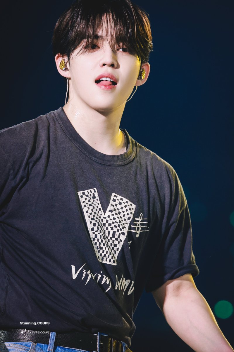 Stunning.COUPS tweet media