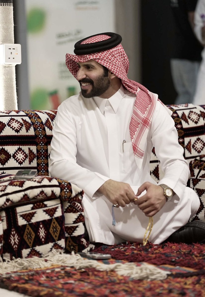 كلمة لشخص ذا !
#نايف_اليامي