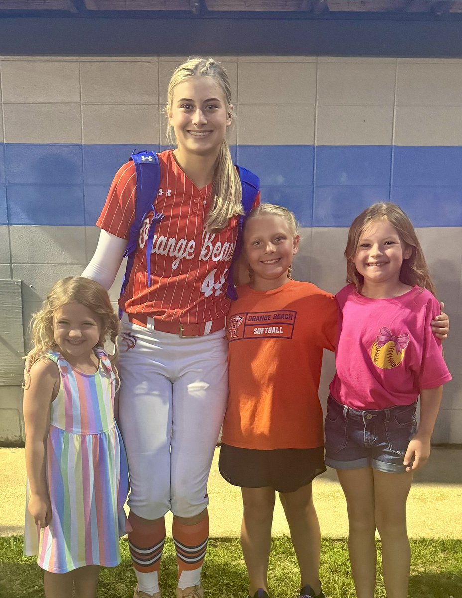 LC Robbins (@laurachae_lc) on Twitter photo THIS!! My Lil Sis w/Mako softball not only traveled over an hour to watch me play, she brought her teammate & friend! I strive to be the best role model to these future ballers!! I love being a Big Sis with our program! <a href="/oba_softball/">Orange Beach Softball</a> <a href="/intensitykod/">Kevin ODonnell</a> <a href="/kbcarson17/">Katelyn Boyd Carson</a> <a href="/CoachHodo/">Jody Hodo</a> THIS!! My Lil Sis w/Mako softball not only traveled over an hour to watch me play, she brought her teammate & friend! I strive to be the best role model to these future ballers!! I love being a Big Sis with our program! <a href="/oba_softball/">Orange Beach Softball</a> <a href="/intensitykod/">Kevin ODonnell</a> <a href="/kbcarson17/">Katelyn Boyd Carson</a> <a href="/CoachHodo/">Jody Hodo</a>