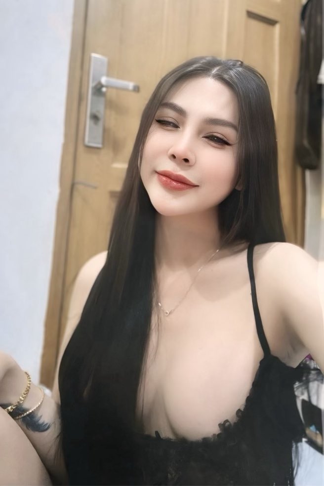 Vyami997's tweet photo. Sét kèo sai gon chuyển giới 💯  nhận call bán clip zalo em https://t.co/HTXNglkxY1