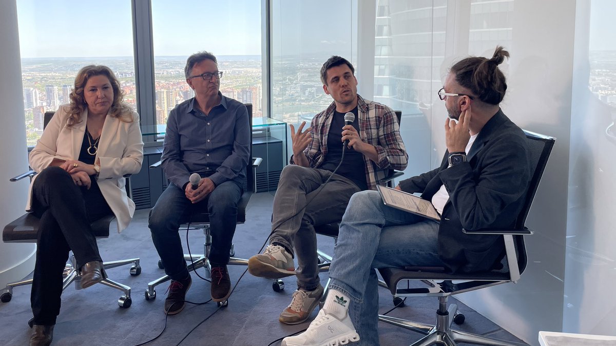 🤝🏼Participan también representantes de <a href="/FIGroupES/">FI Group España</a>, #IvoroVentures y <a href="/Photokrete/">Photokrete</a>.
Comentamos con ellos cómo se innova, se financia y se crece en este país 🚀