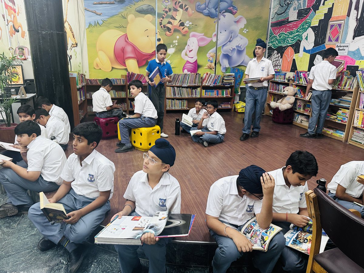 TSCSLibrary's tweet image. Library orientation and visit organised for Class 6 C of St John’s High School, Chandigarh today #WorldBookDayCelebrations #WorldBookWeek @RrrlfKolkata