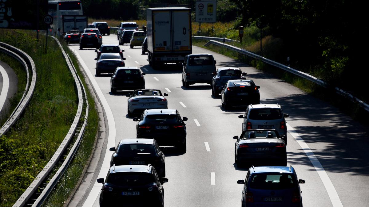 EU-Kommission will jährliche Pflichtinspektion für ältere Autos to.welt.de/dLBQsXY