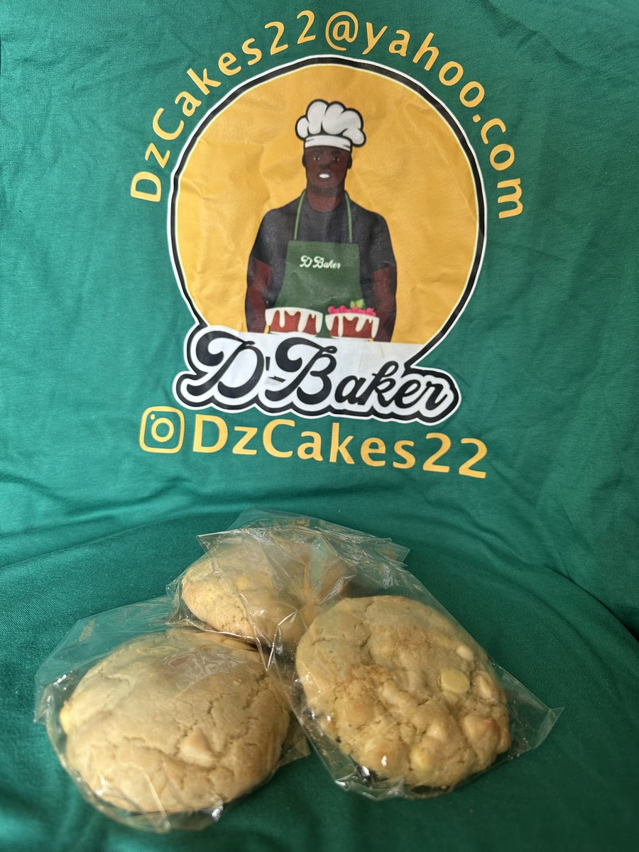 devinnodude's tweet image. Had to go pick up the goods @DGUNZ22 shot up with @NotoriousGRC last night. (Posession is 9/10 of the law and rich was gonna steal my share)

If you have the inclination, def put a order in. The lemon cookies dog walking levain and the carrot cheesecake go crazy.