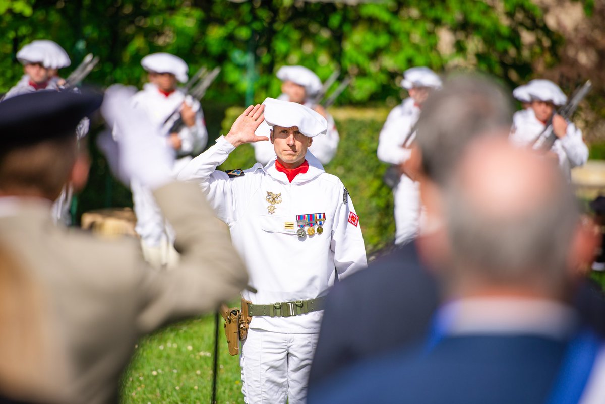 93eRAM's tweet image. Cérémonie de passation de commandement de la 5e batterie de réserve. C’est à Saint-Baudille-et-Pipet dans le Trièves que le capitaine Bastien a cédé sa place au lieutenant Dominique. Bonne trace à vous mon capitaine 🫡