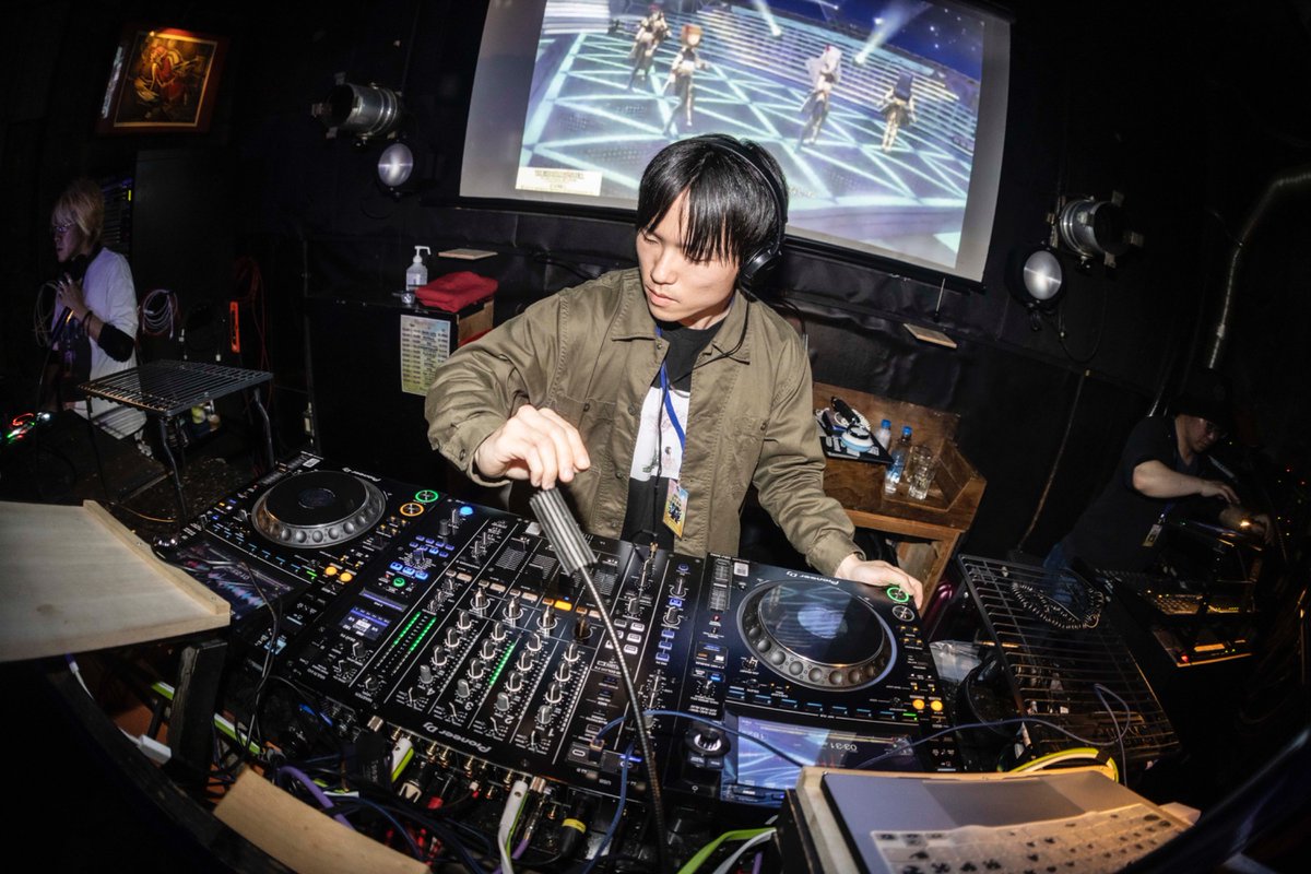 mt_drop03's tweet photo. 先日ゲストで出演させていただいた #きつたぬVG 最終回にて、カメラマンのせりかさん( @noircroix ) より写真を撮っていただきました✨
めちゃくちゃ嬉しい〜‼️思い出としてフォルダの中に大切に残したいと思います🙏
#celiphoto https://t.co/PHANIqMOhC