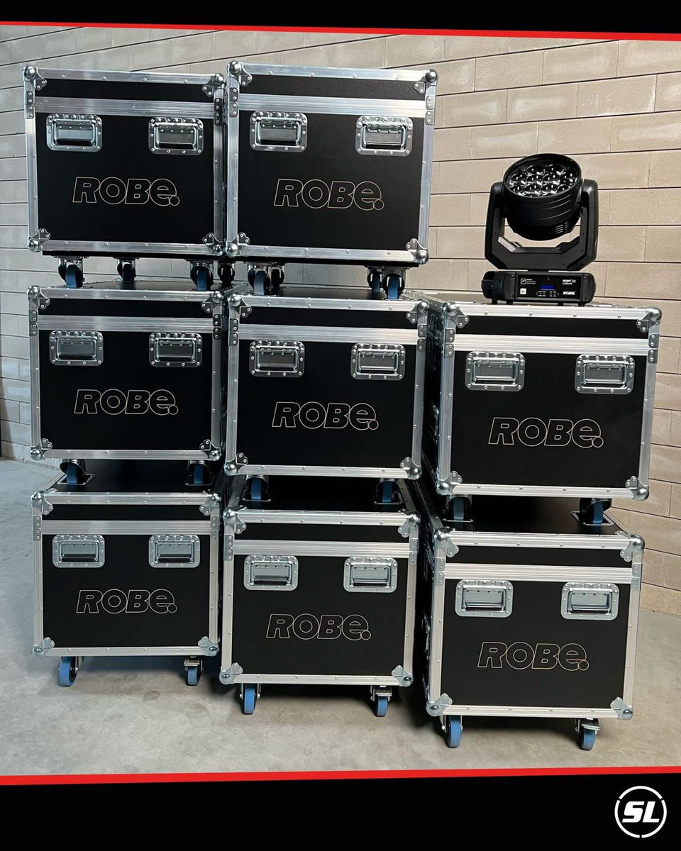 Robelighting's tweet photo. New @Robelighting #LEDBeam350 luminaires now available in Heerenveen, The Netherlands, with SoundLink on a #TechThursday.
#robelighting #soundlink #newrobegear #robeinnovation @Controllux https://t.co/TR6rYxTuJW