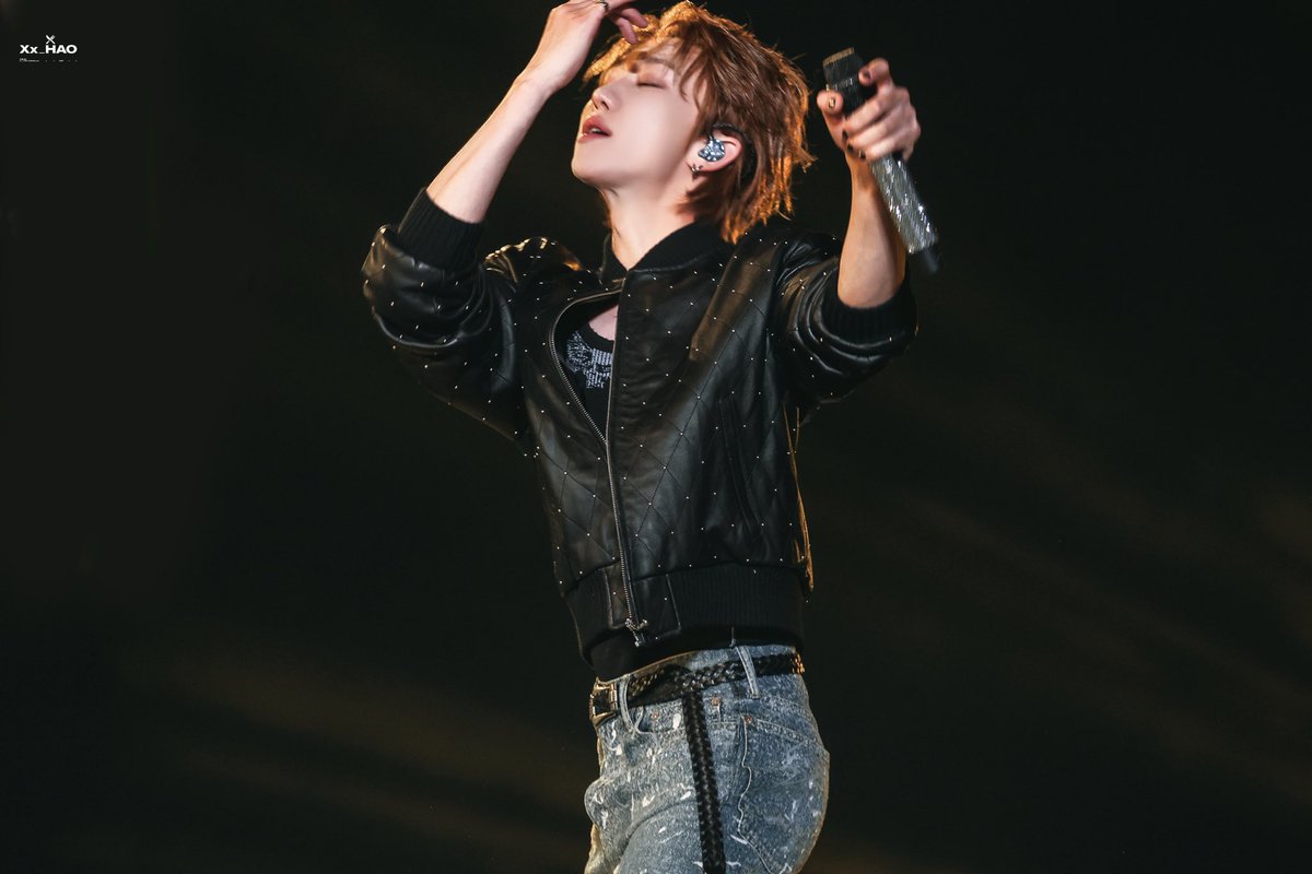 xujams's tweet image. ARE WE SEEING THIS