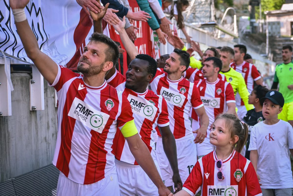 fkvz1903's tweet photo. Než už upřeme zraky definitivně k sobotnímu duelu, můžete se ještě ohlédnout za úspěšným derby díky fotkám od Emy Bartalské 📷
#ZIZSKS #fotoreport https://t.co/dyBZ9Kppbf