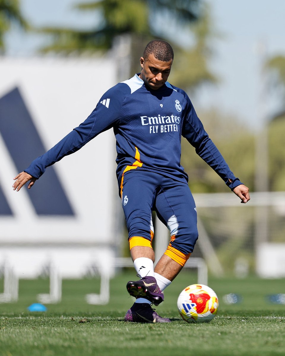 🔛 <a href="/KMbappe/">Kylian Mbappé</a> 🔛