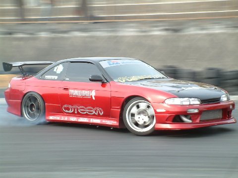 Images of various cars tweet media
