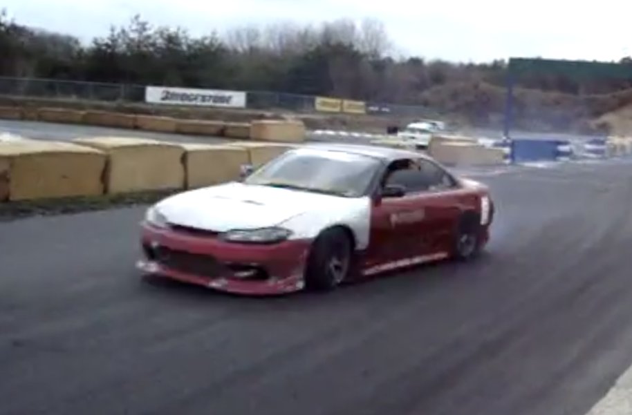 Images of various cars tweet media