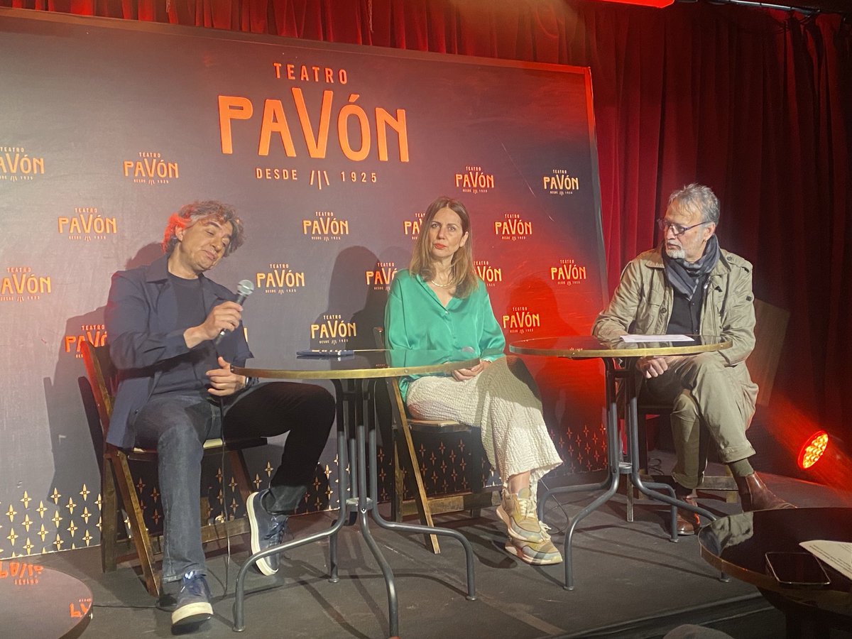 ondavallekana (@onda_vallekana) on Twitter photo Hoy se ha presentado el <a href="/ElPavonTeatro/">Teatro Pavón</a> la “Copa Pavón” al cumplirse 100 de su entrega y del teatro. Asisten: gerente y drtra del Pavón, José Maya y Esther Bravo, y <a href="/JuanValderramaC/">Juan Valderrama</a>, drtor del ciclo (2-4 mayo): Rancapino Chico, Juanfran Carrasco y Mayte Martín. Hoy se ha presentado el <a href="/ElPavonTeatro/">Teatro Pavón</a> la “Copa Pavón” al cumplirse 100 de su entrega y del teatro. Asisten: gerente y drtra del Pavón, José Maya y Esther Bravo, y <a href="/JuanValderramaC/">Juan Valderrama</a>, drtor del ciclo (2-4 mayo): Rancapino Chico, Juanfran Carrasco y Mayte Martín.