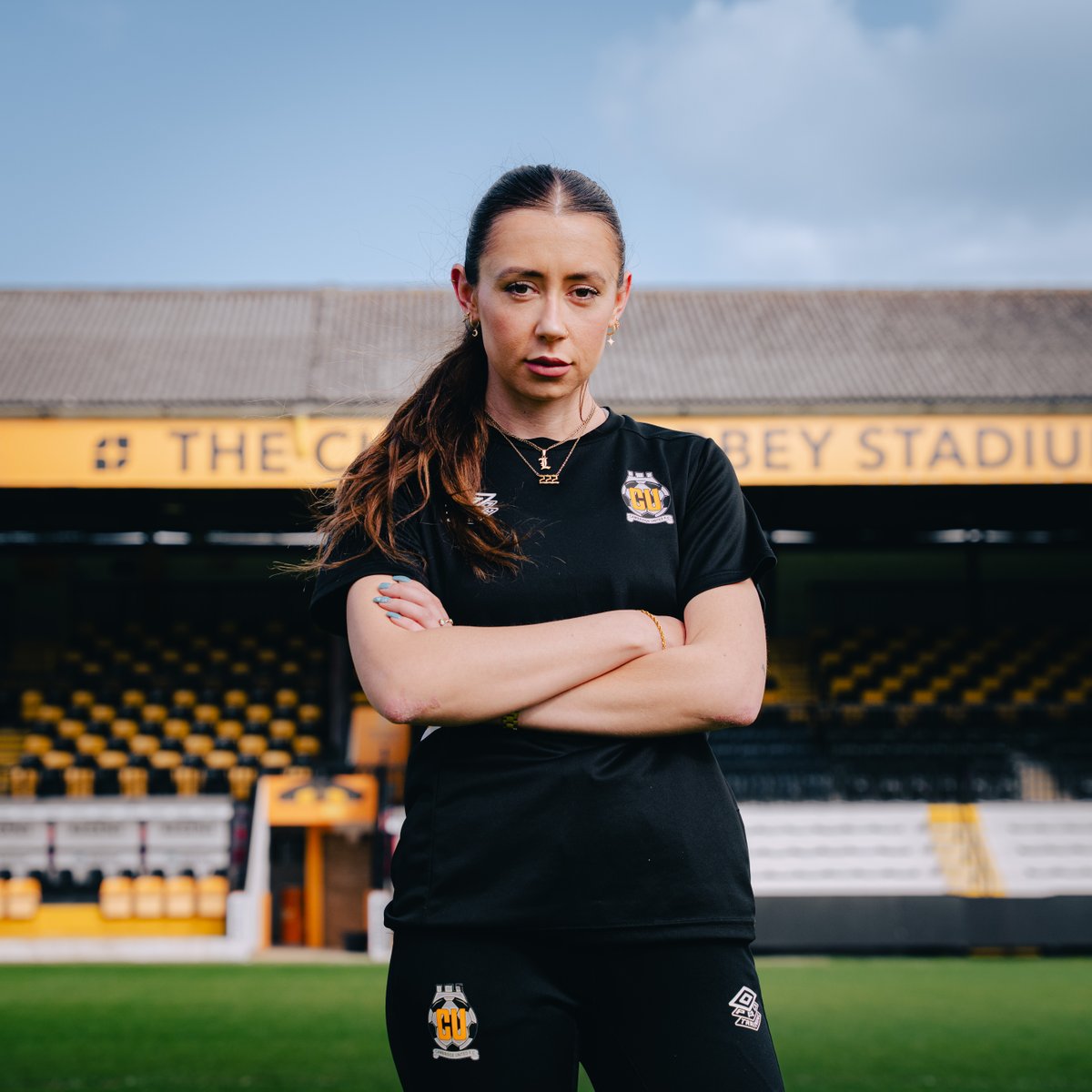 CambridgeUtdWFC's tweet photo. Bring on Sunday 😤

Join us at the Cledara Abbey Stadium as we take on @ChathamTownWFC in our final league fixture of the season. 👊

#CamUTDW 🤝 FORA
