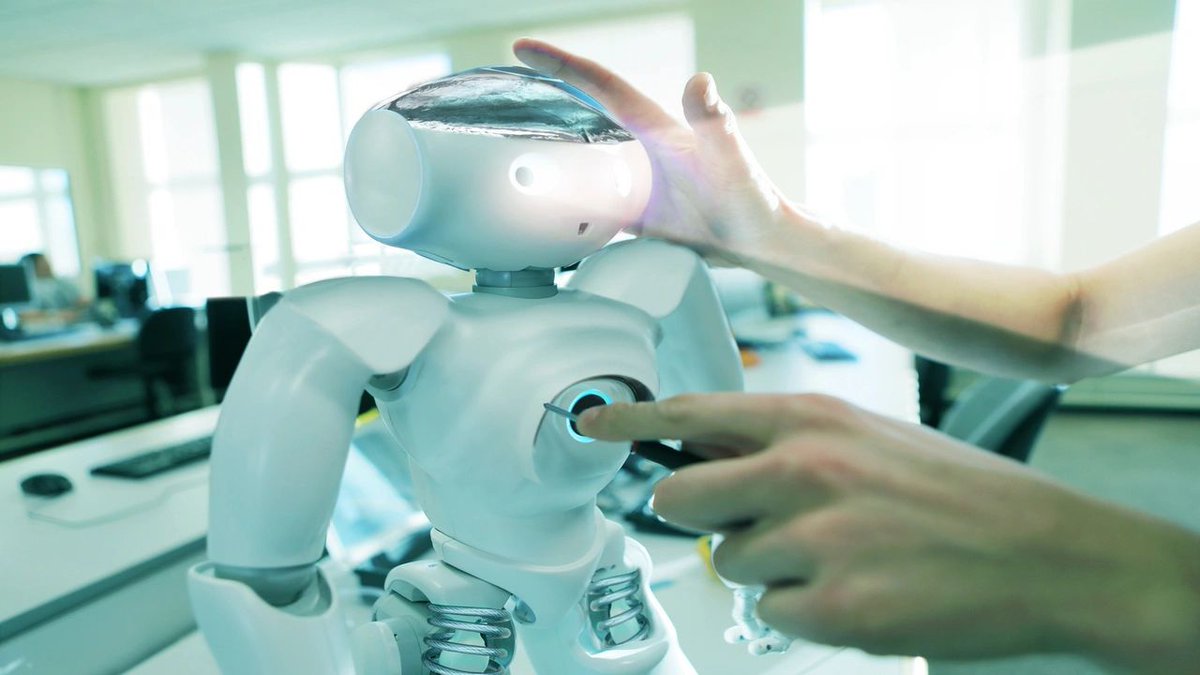 Robots Reshape Plastics Manufacturing in 2025: plasticstoday.com/automation/rob… 

#plasticsmanufacturing #plasticsindustry #manufacturing