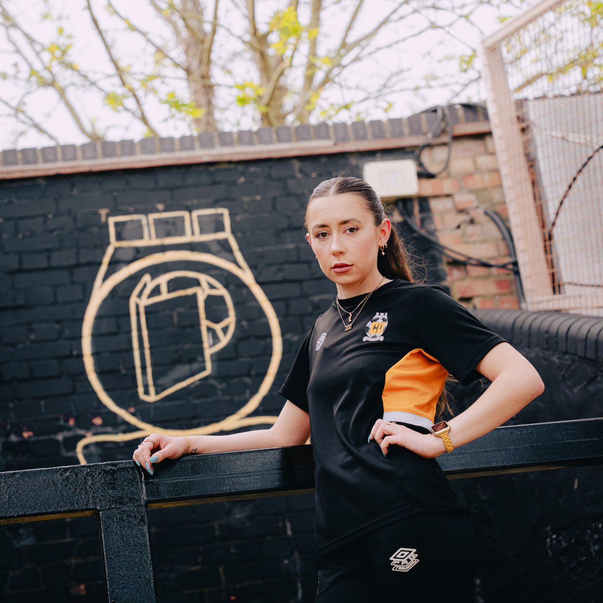 CambridgeUtdWFC's tweet photo. Bring on Sunday 😤

Join us at the Cledara Abbey Stadium as we take on @ChathamTownWFC in our final league fixture of the season. 👊

#CamUTDW 🤝 FORA