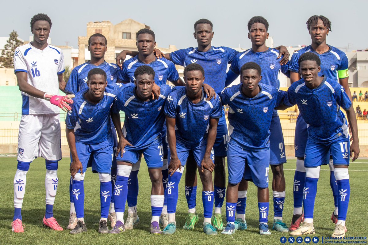 DakarSacreCoeur's tweet image. 𝙇𝙄𝙂𝙐𝙀 𝟭 🔵⚪️
Quelques clichés de la rencontre face au @fc_guediawaye 
#TeamDSC #DSCGFC #Ligue1 #Ligue1SN #Senegal 1/2