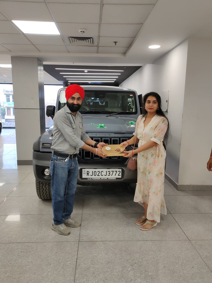 JS4WheelMotors's tweet photo. Congratulations 💐 on your new set of wheels! 🚗 May your @mahindrathar bring you joy, comfort, and prosperity! 🌟

 #MahindraTharROXX #NewCar #Congratulations #TharROXX #Mahindra #NewRide #CustomerDelight #NewBeginnings #HappyVehicleDelivery  #JSfourwheel https://t.co/hhfmJiHxTT