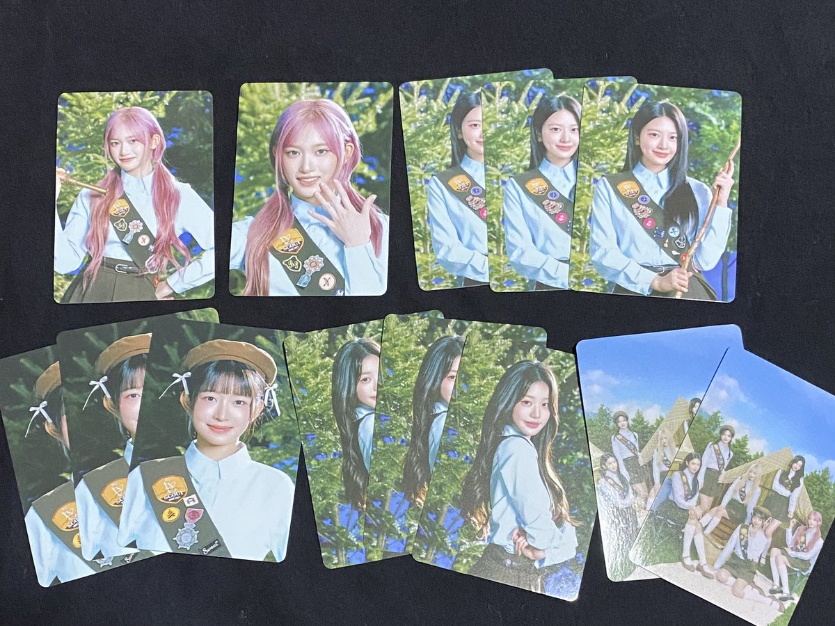 やっと開封できたんだけどめっちゃ被った
ガウル とリズ1枚もない…(T-T)💦
本当にランダム13枚笑