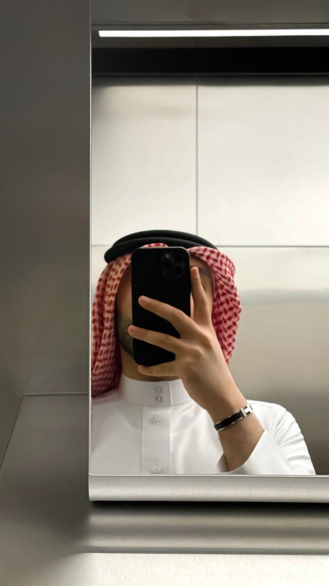 A973s's tweet photo. ترى أيامي عقب عينك . . غدت يا صاحبي مره https://t.co/hU3Ra4Tmpm