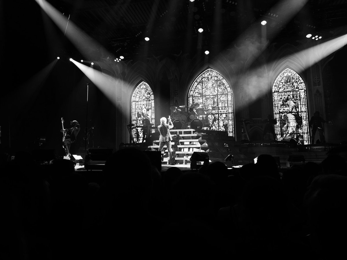 ghoulazriel's tweet photo. ₊⊹ introduction post!

⭑.ᐟ azriel ⋮ fr/eng ⋮ he/they ⋮ 20yo!
⭑.ᐟ drums – ghost – avenged sevenfold – will wood – strata,,,
⭑.ᐟ x-men ⋮ horror movies ⋮ lotr ⋮ good omens ⋮ spn ⋮ doctor who,,,
⭑.ᐟ mc – baldur's gate – destiny – sonic – rpg,,, https://t.co/THe9DuFVHS