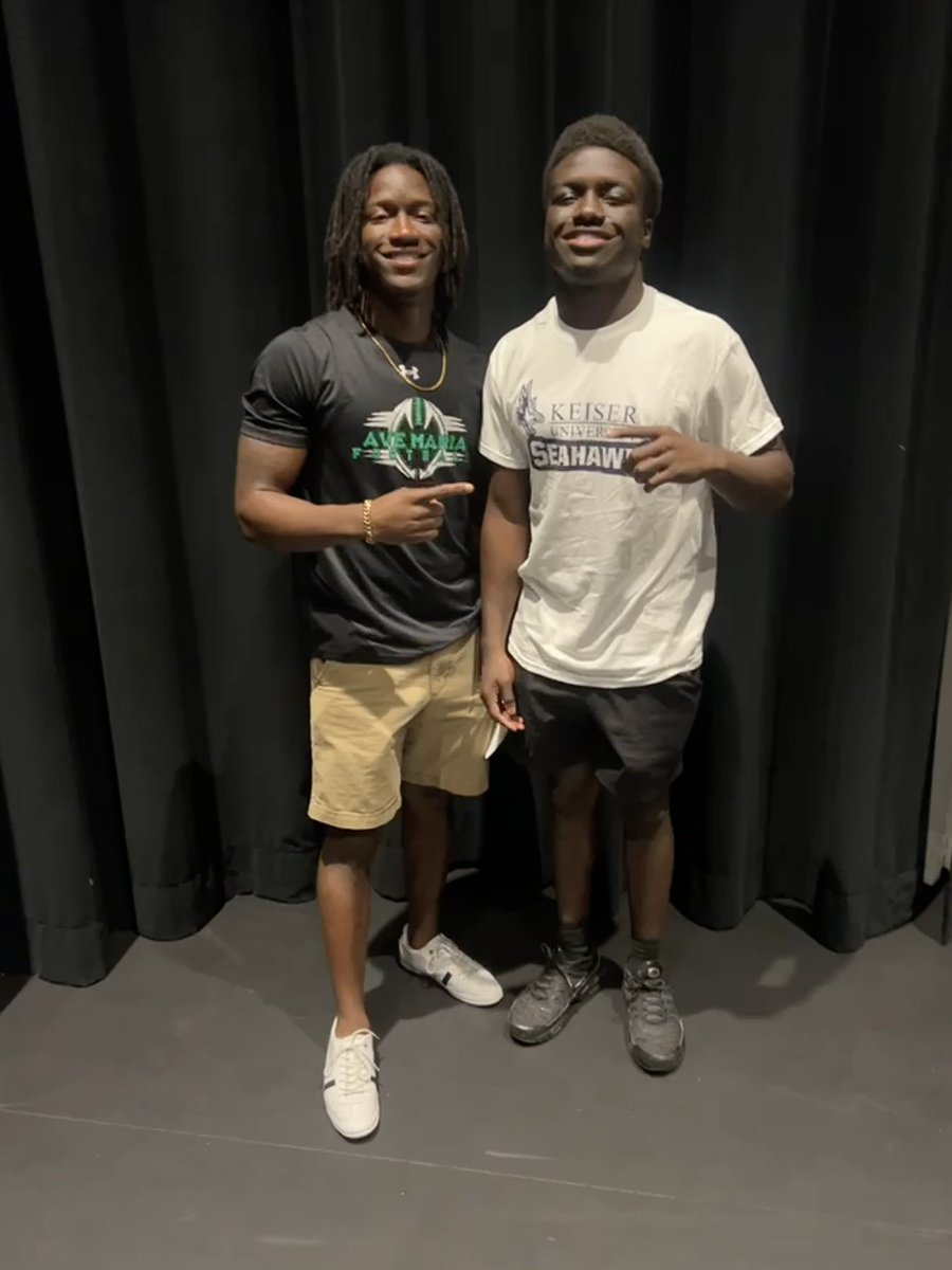 Justin Jean-Louis (@j_jeanlouis1) on Twitter photo Gway Signing Day!
#beyondblessed
<a href="/GatewayHighFL/">Gateway High School</a> <a href="/CoachRamsey319/">Dylan Ramsey</a> <a href="/BarriseJoe/">Joe Barrise</a> <a href="/derrique_mytial/">Derrique Mytial</a> Gway Signing Day!
#beyondblessed
<a href="/GatewayHighFL/">Gateway High School</a> <a href="/CoachRamsey319/">Dylan Ramsey</a> <a href="/BarriseJoe/">Joe Barrise</a> <a href="/derrique_mytial/">Derrique Mytial</a>