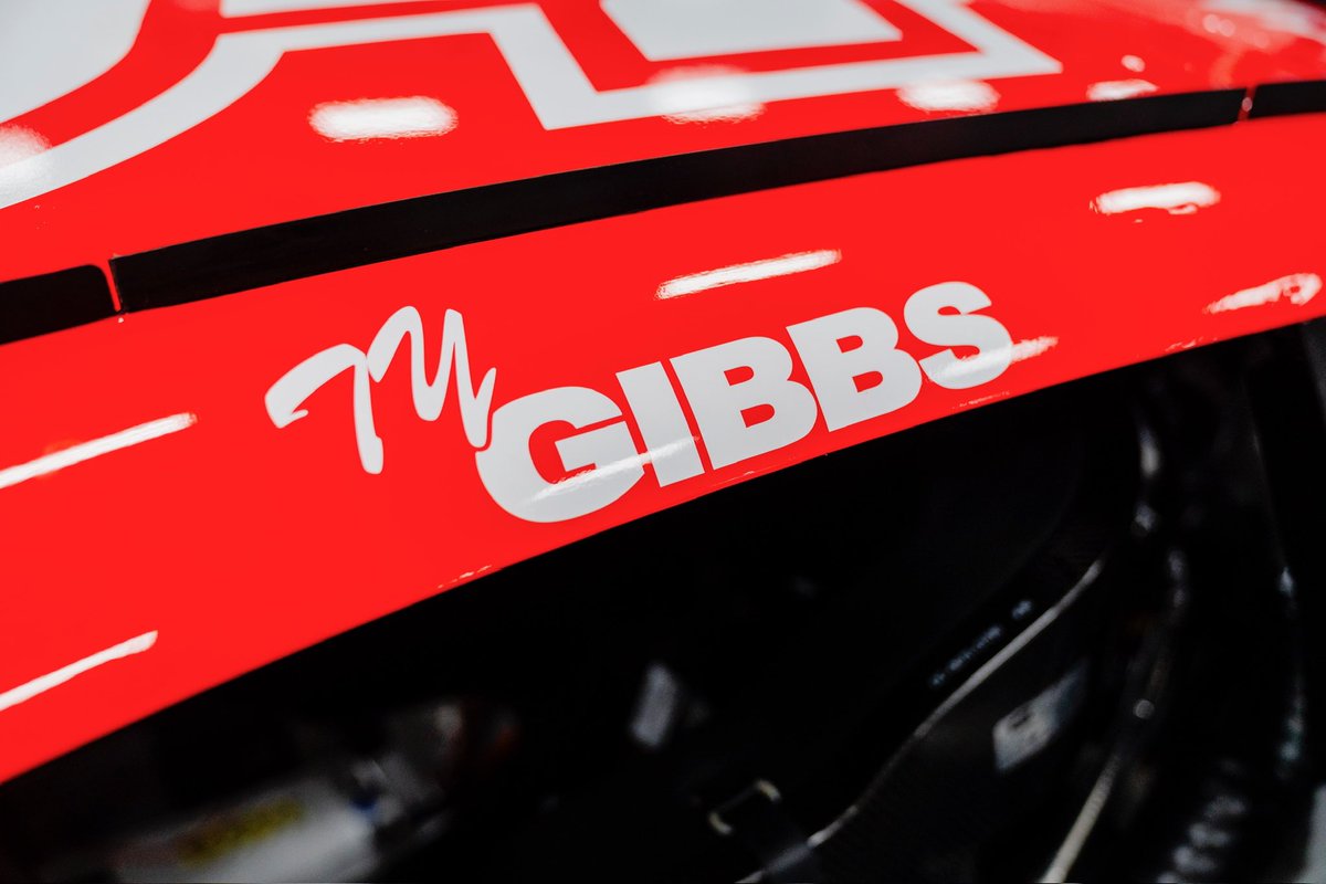 New name plate style on the No. 54 <a href="/Saia_Inc/">SaiaLTLFreight</a> Toyota starting this weekend for <a href="/TyGibbs/">Ty Gibbs</a> 👀

#NASCAR