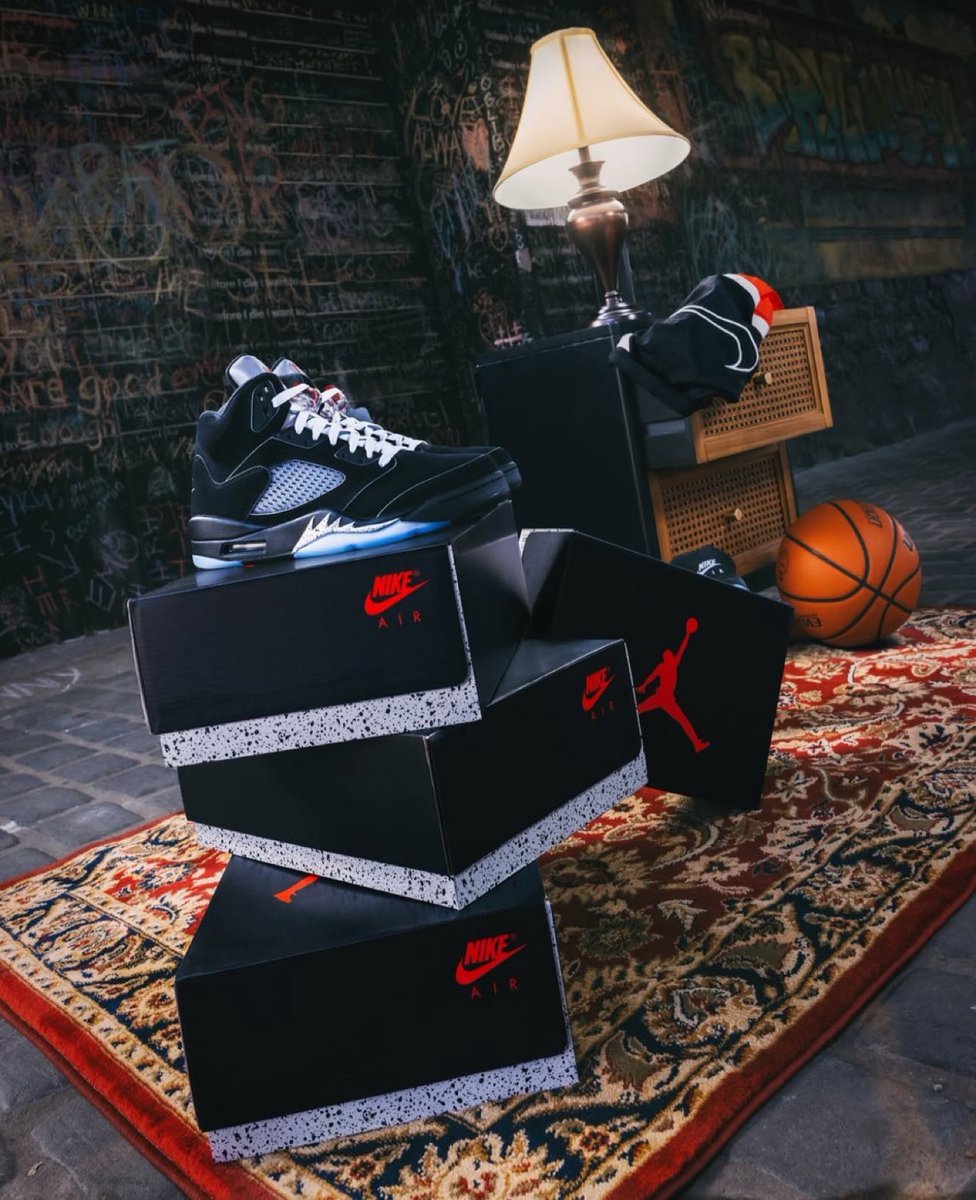 snkr_twitr's tweet image. AD: Possible restock today?  🤔 
Jordan Retro 5 'Reimagined' 

M howl.link/00n5avo1ny8ki
G howl.link/n6wlrcrxt4cb9
P howl.link/jgw3o9bnx6p7k
T howl.link/f54tczmljwkdv