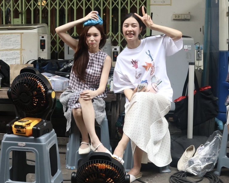 WhaleStorexoxo's tweet photo. หน้าร้อนต้องยกให้ไทย แต่น่ารักกว่าใครต้องยกให้เธอ 

ปิงป๊ะปุ่งปุ่งปุ่งป๊ะเปียว ม๊าววว

#WhaleStorexoxo 
@panlyyy @loverrukk https://t.co/a7KNUynWQE