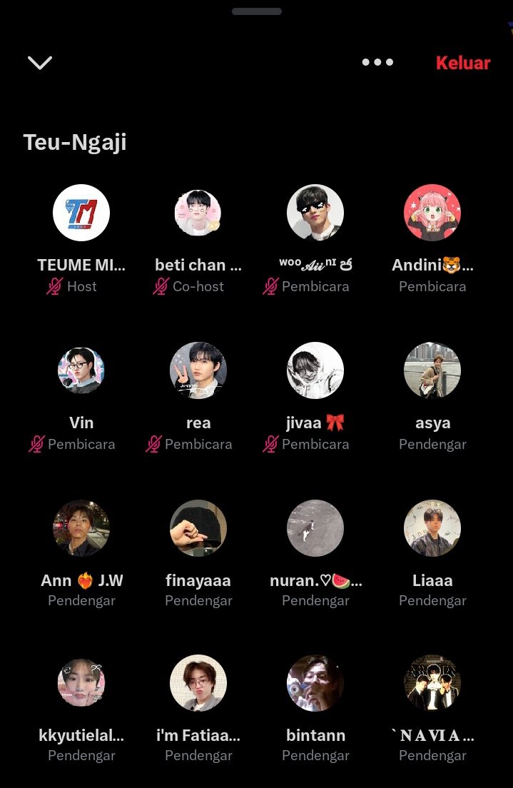 ashiraau_'s tweet photo. jujur selama ngekpop ga pernah kepikiran bakal ada fandom yg ngadain pengajian 😭😭😭 https://t.co/j4skg0yBo2