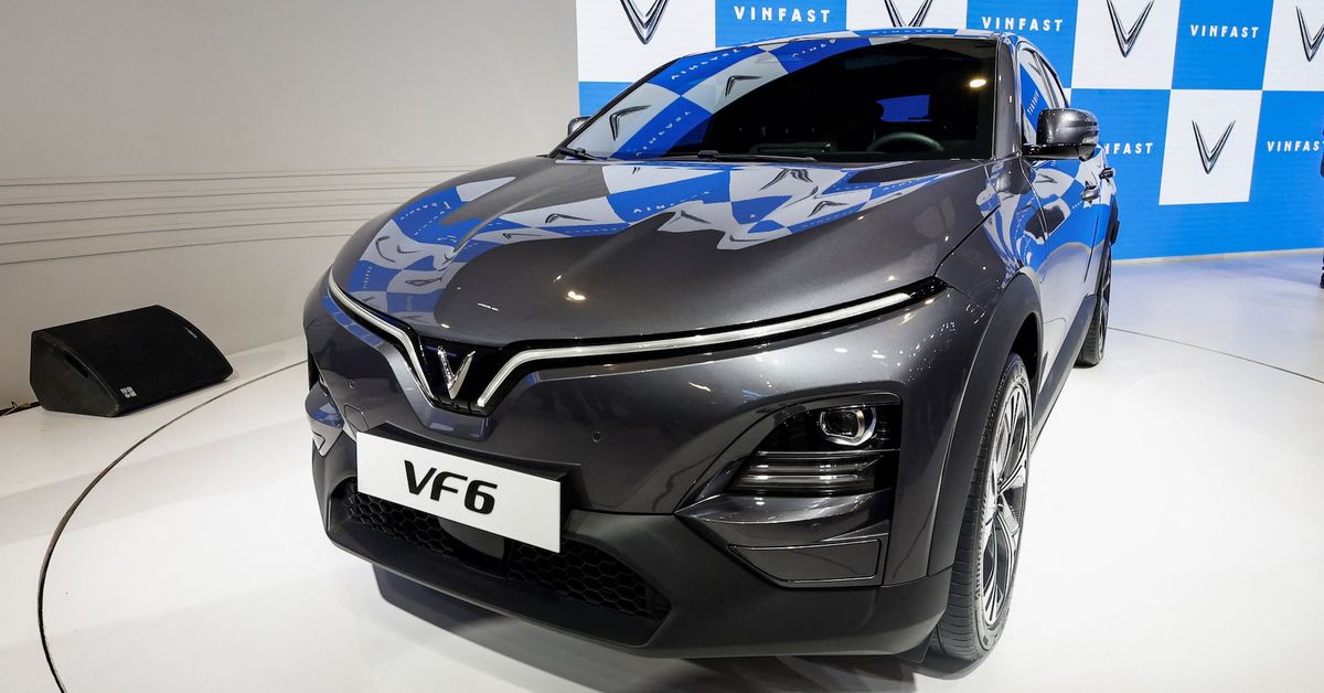 Vietnamese electric vehicle maker VinFast plans to open a car assembly plant in India by the end of June and another one in Indonesia in October, its chief said on Thursday, as the company shifts its focus to Asia. reuters.com/world/india/vi…