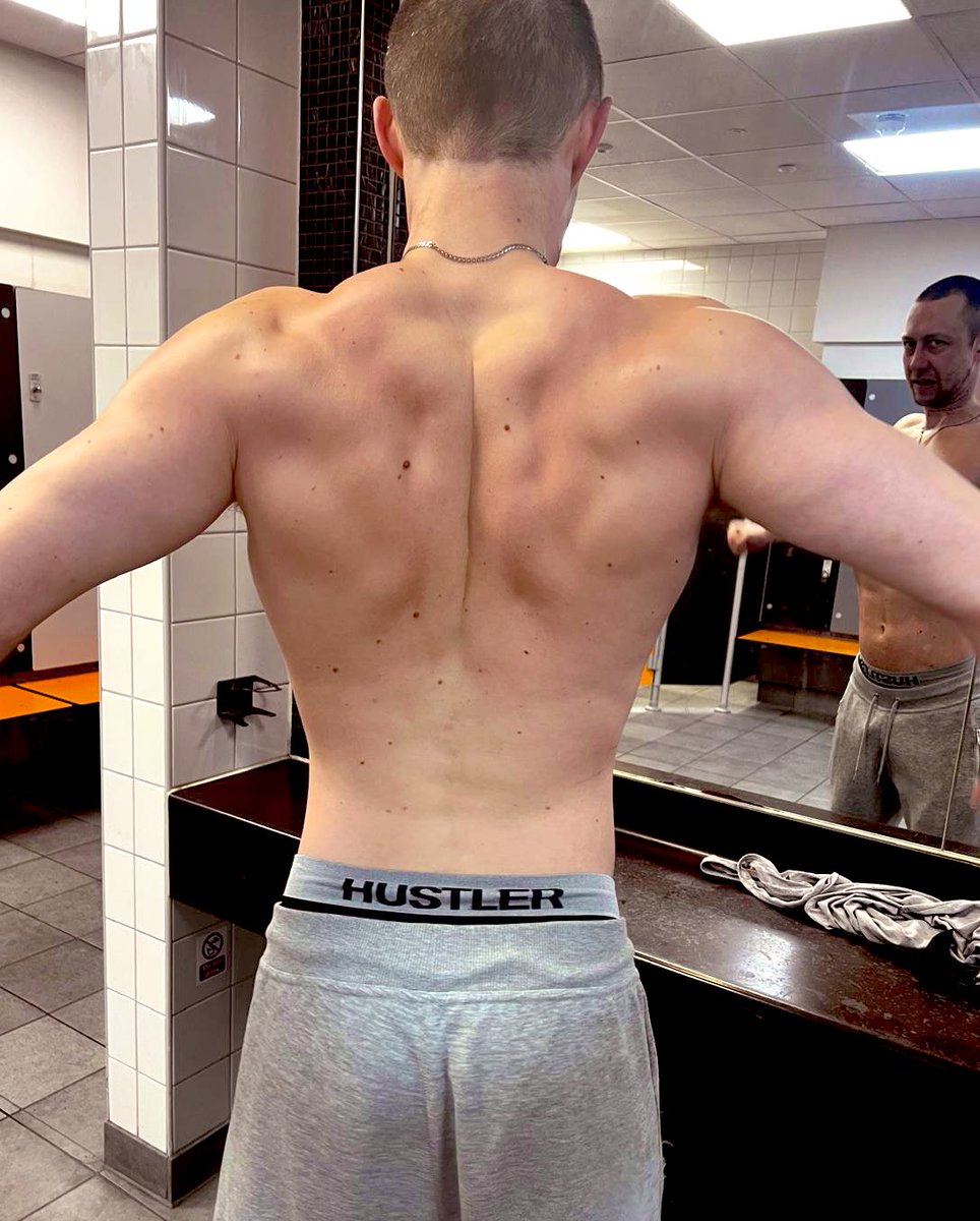 🏴󠁧󠁢󠁥󠁮󠁧󠁿James Robert Moore tweet media