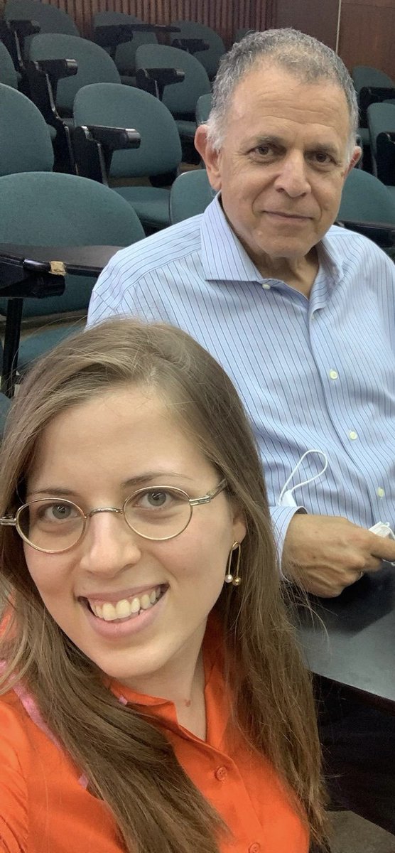 NeriaKraus's tweet image. בעצב ענק שלא ניתן לתאר אני נפרדת השבוע מאבא שלי, אהוב ליבי. אדם כריזמטי ומצחיק, האיש שלימד אותי לסמן מטרה ולעוט לעברה, ובעיקר אבא מהחלומות.
אבא שלי היה איש עסקים מצליח, יזם מבריק, מראשוני הישראלים שהנפיקו אי פעם בנאסד״ק. הוא היה איש של אמת, יושרה ואיכפתיות אמיתית. ולמרות שעבד…