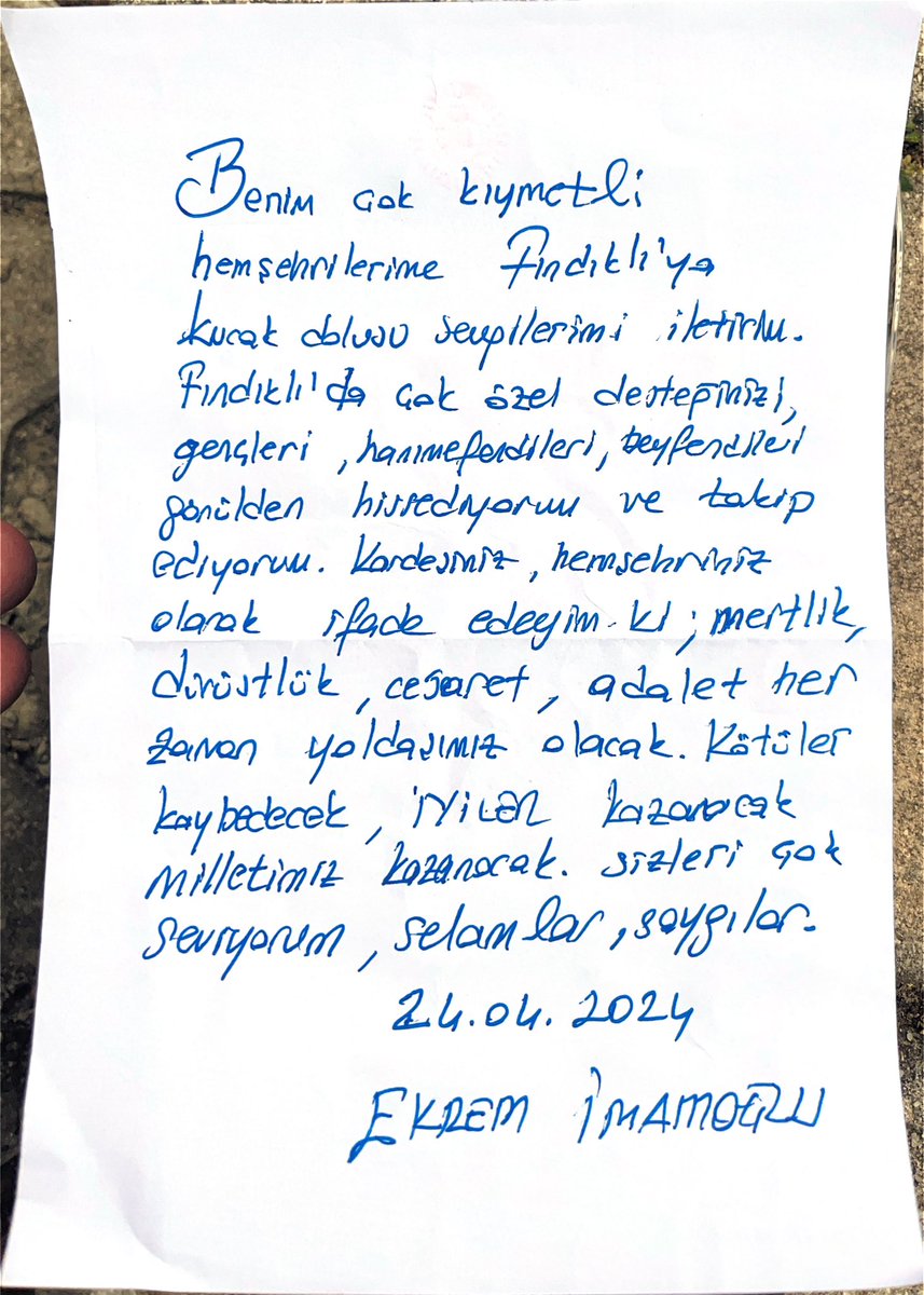 ecervatoglu's tweet photo. Bugün Silivri’de esir tutulan yoldaşlarımız; Şişli Belediye Başkanı Resul Emrah Şahan, Beylikdüzü Belediye Başkanı Mehmet Murat Çalık, Esenyurt Belediye Başkanı Ahmet Özer, Beşiktaş Belediye Başkanı Rıza Akpolat, Beykoz Belediye Başkanı Alaattin Köseler ve Cumhurbaşkanı adayımız, İBB ve TBB Başkanımız Ekrem İmamoğlu’nu ziyaret ettim.
Fındıklı halkının kararlı duruşunu ve selamlarını ilettim. 

Tüm yol arkadaşlarımız adına Ekrem başkanımızın Fındıklı’ya mesajını sizlerle paylaşıyorum. 

Bu karanlık günleri aşacağız. Hep birlikte kazanacağız!