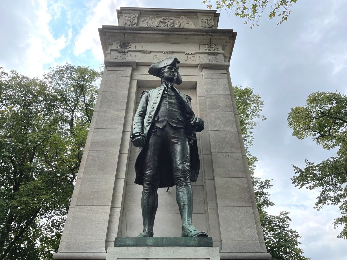 We've got a cool bronze statue to amplify for today's "Heavy Metal" theme of #NationalParkWeek. Designed by sculptor Charles Henry Niehaus, the John Paul Jones Memorial is dedicated to the naval hero of the American Revolution, not the bassist of Led Zeppelin.