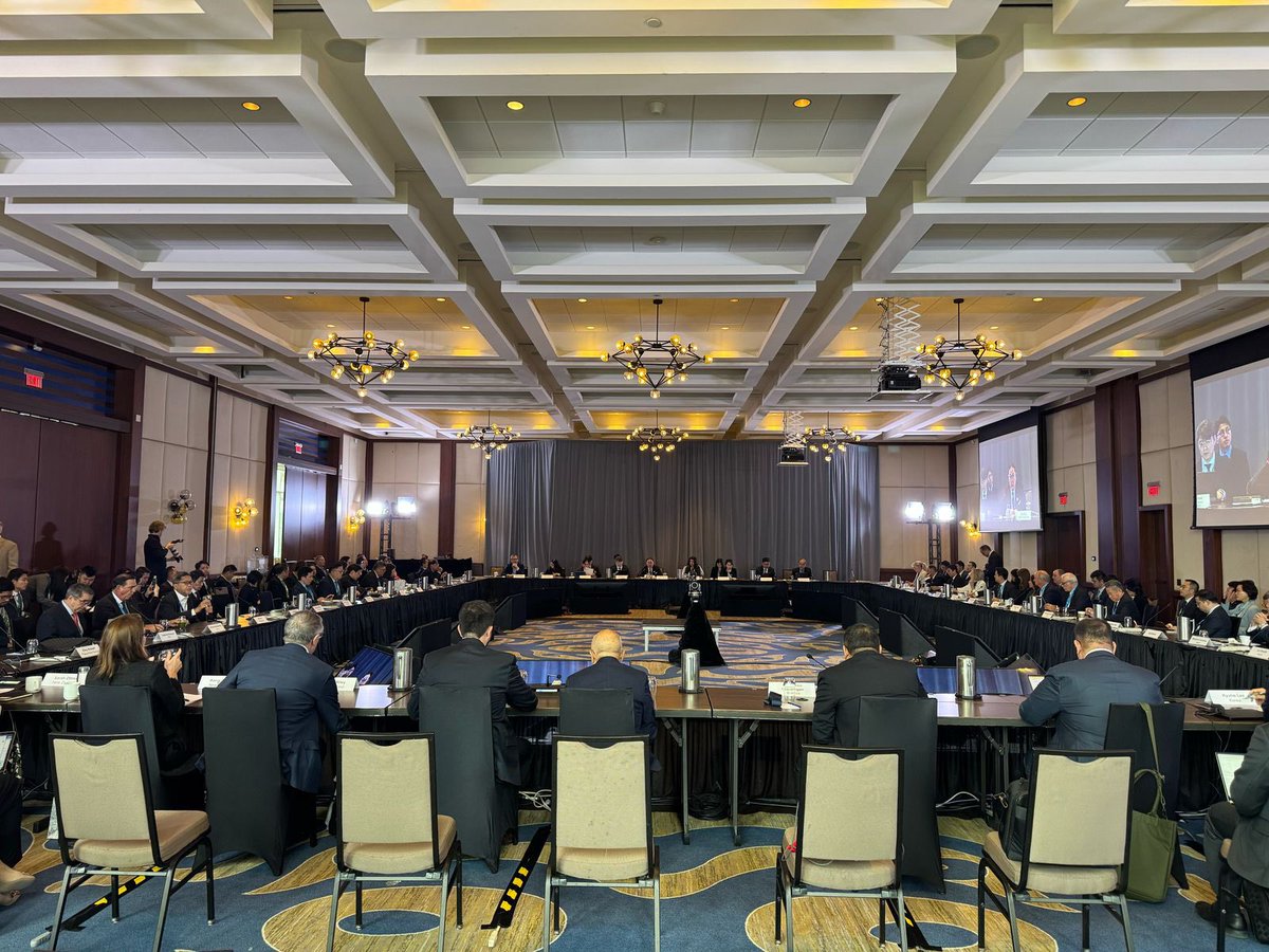 APECBiz's tweet image. ABAC 2 is officially underway under ABAC Chair 2025 H. S. Cho amidst deep concern about the deterioration of the global trade and finance landscape. At this meeting, ABAC will continue to work on their recommendations to achieve APEC goals of sustainable, inclusive and innovative…