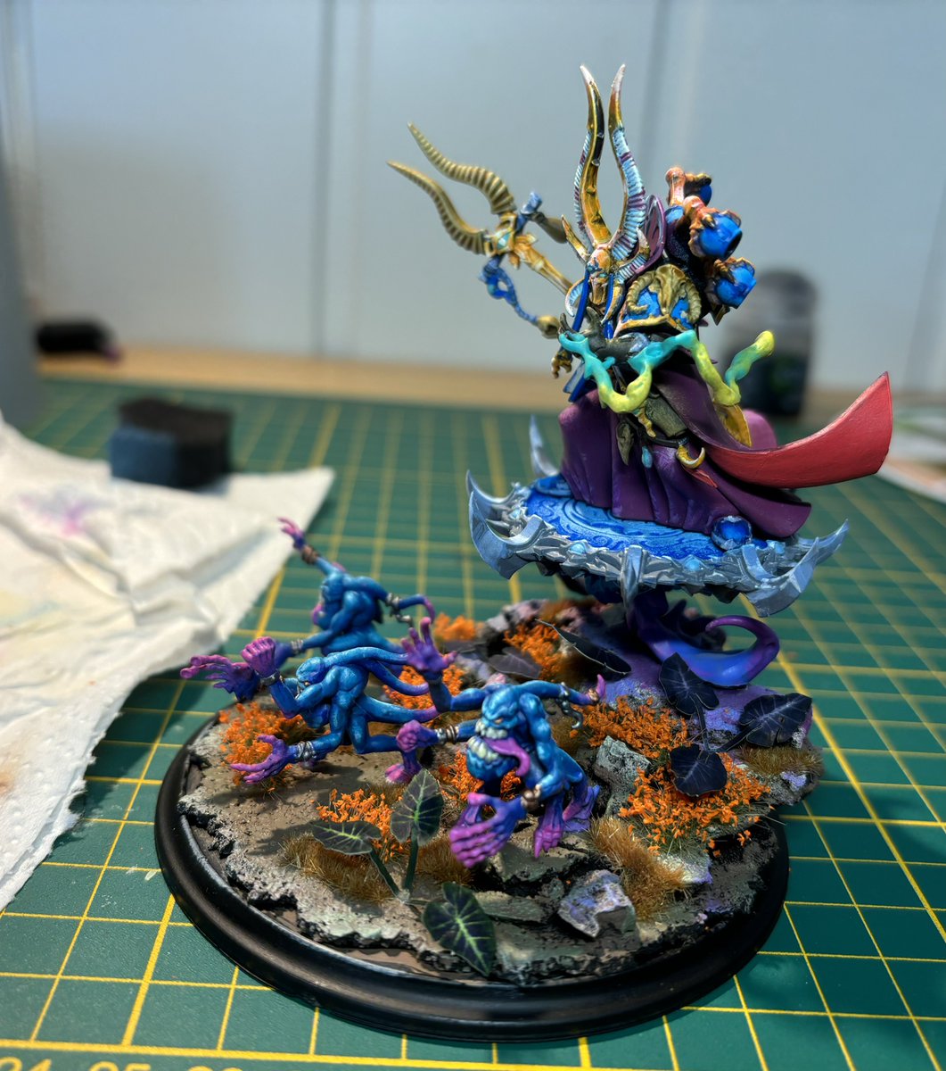 This lil thing took me way too long 😩