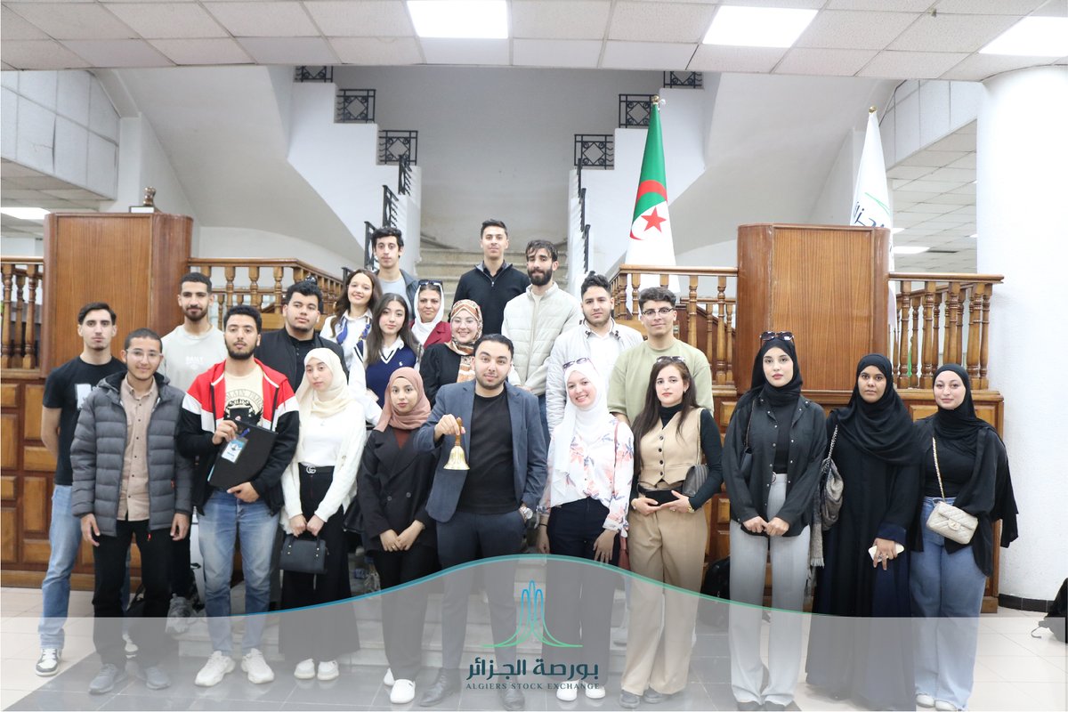 Bourse_Alger's tweet image. 📸 Retour en photos sur la matinée d’information organisée ce jeudi 24 avril 2025 à la Bourse d’Alger avec l’Union de la Jeunesse Solidaire (UJS) 📊✨

#BourseAlger #UJS  #ÉducationFinancière #Investissement #FinancePourTous