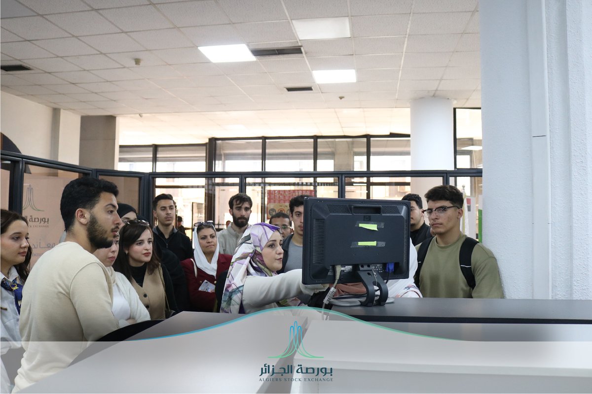 Bourse_Alger's tweet image. 📸 Retour en photos sur la matinée d’information organisée ce jeudi 24 avril 2025 à la Bourse d’Alger avec l’Union de la Jeunesse Solidaire (UJS) 📊✨

#BourseAlger #UJS  #ÉducationFinancière #Investissement #FinancePourTous