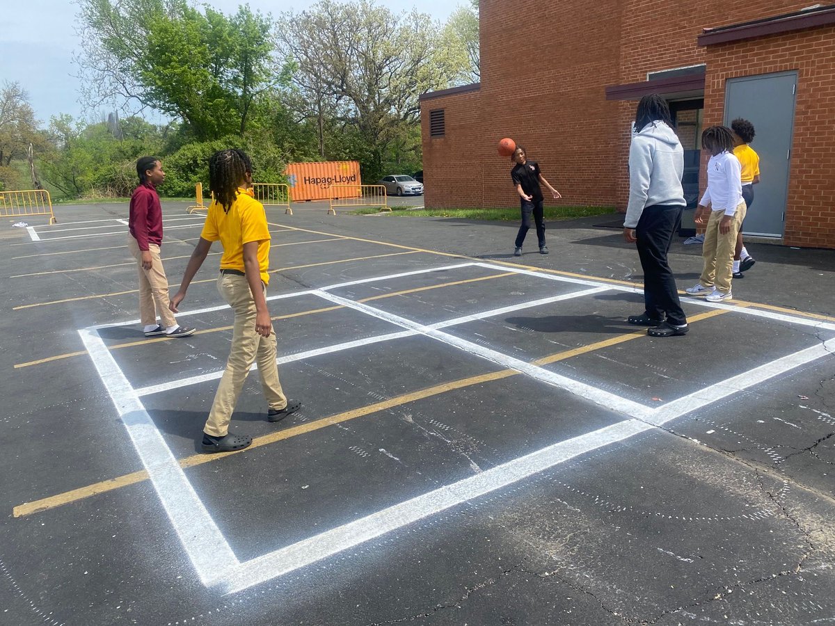 lncrusaders's tweet image. The competition is ON!

Thanks to our amazing maintenance team, our middle school students now have brand-new four-square courts to enjoy at recess! Let the games begin! 

#LutheranNorth #CrusaderMiddle #RecessFun #FourSquareChallenge #GratefulForOurTeam
