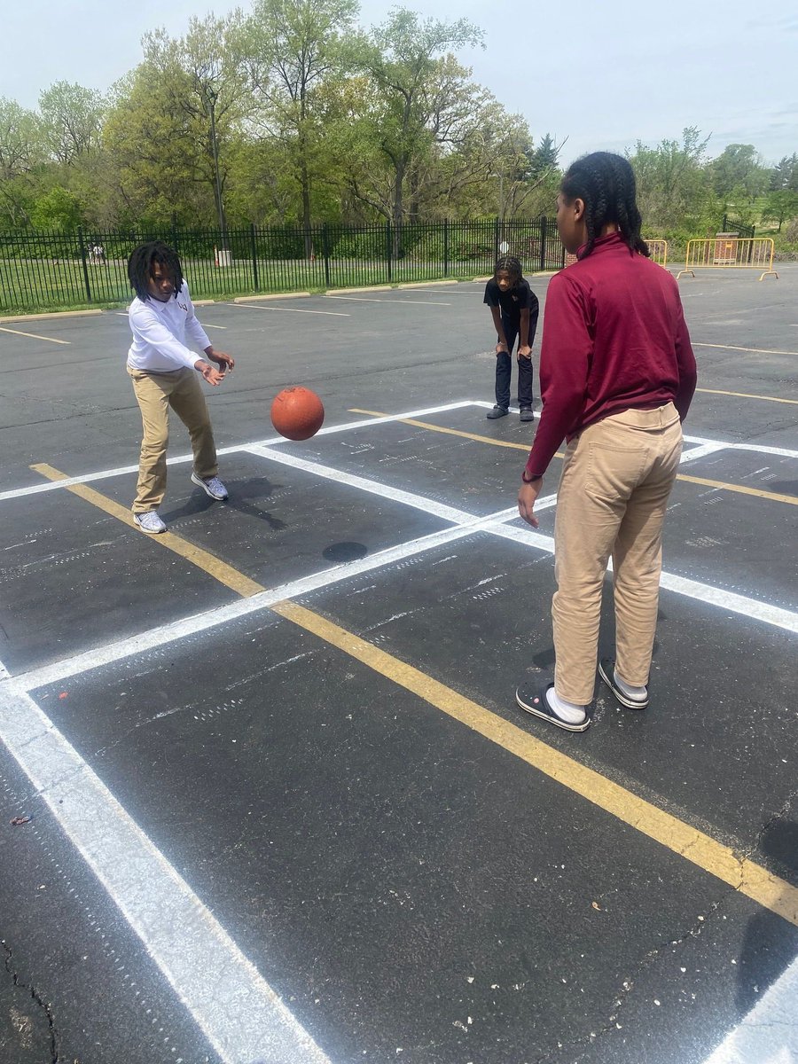 lncrusaders's tweet image. The competition is ON!

Thanks to our amazing maintenance team, our middle school students now have brand-new four-square courts to enjoy at recess! Let the games begin! 

#LutheranNorth #CrusaderMiddle #RecessFun #FourSquareChallenge #GratefulForOurTeam