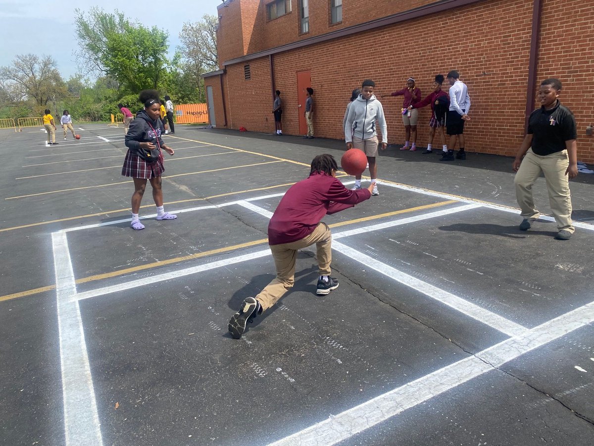 lncrusaders's tweet image. The competition is ON!

Thanks to our amazing maintenance team, our middle school students now have brand-new four-square courts to enjoy at recess! Let the games begin! 

#LutheranNorth #CrusaderMiddle #RecessFun #FourSquareChallenge #GratefulForOurTeam